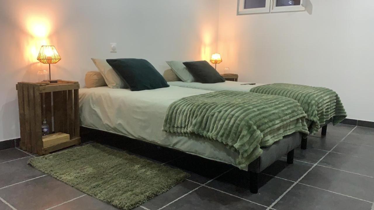 Aux Fines Bulles Gite Et Chambres D Hotes Neuve-Maison Exteriör bild