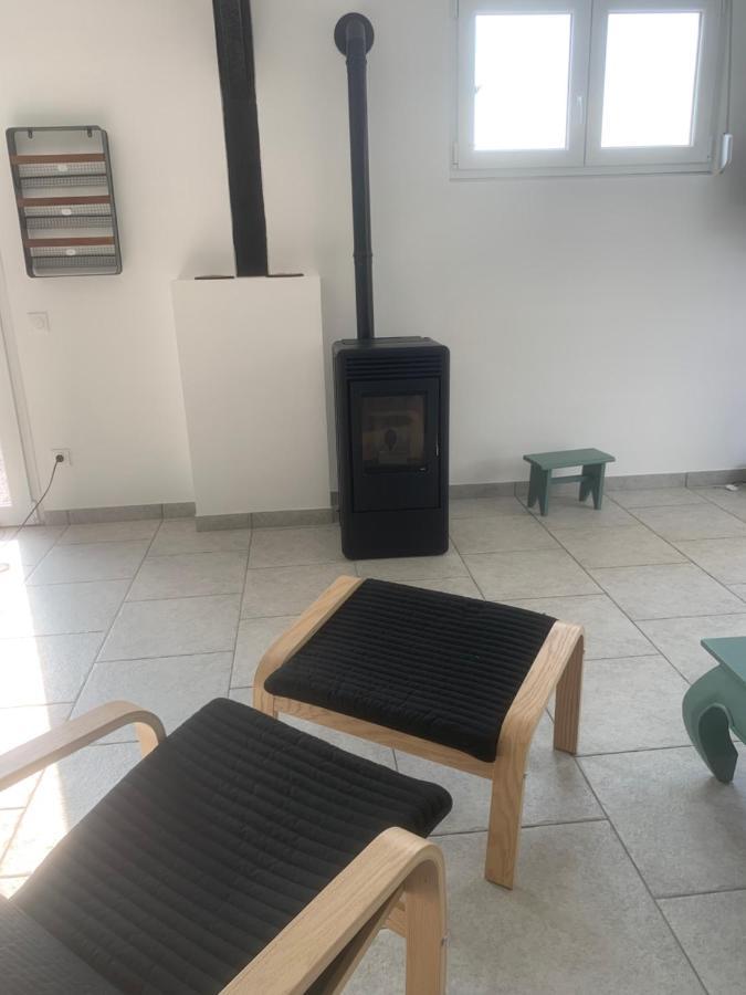 Aux Fines Bulles Gite Et Chambres D Hotes Neuve-Maison Exteriör bild