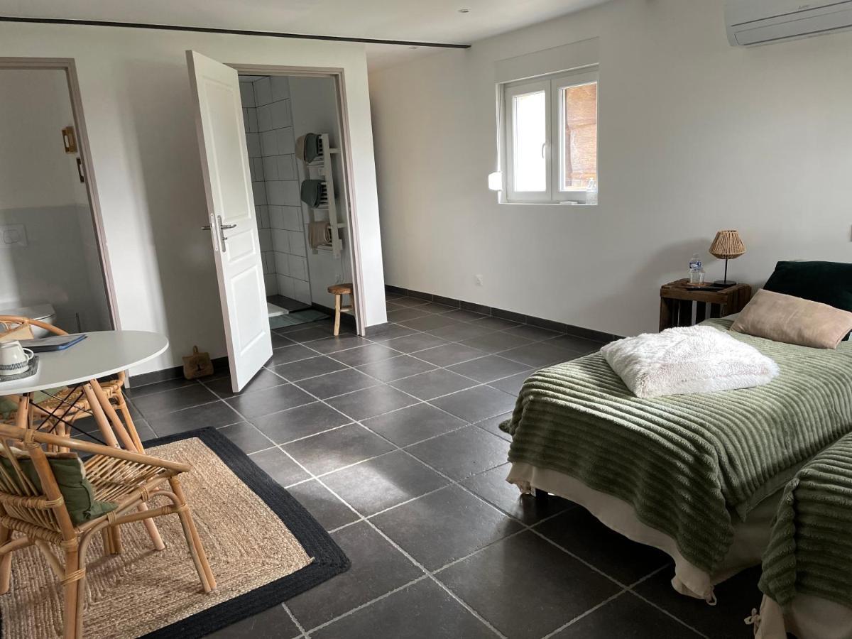 Aux Fines Bulles Gite Et Chambres D Hotes Neuve-Maison Exteriör bild